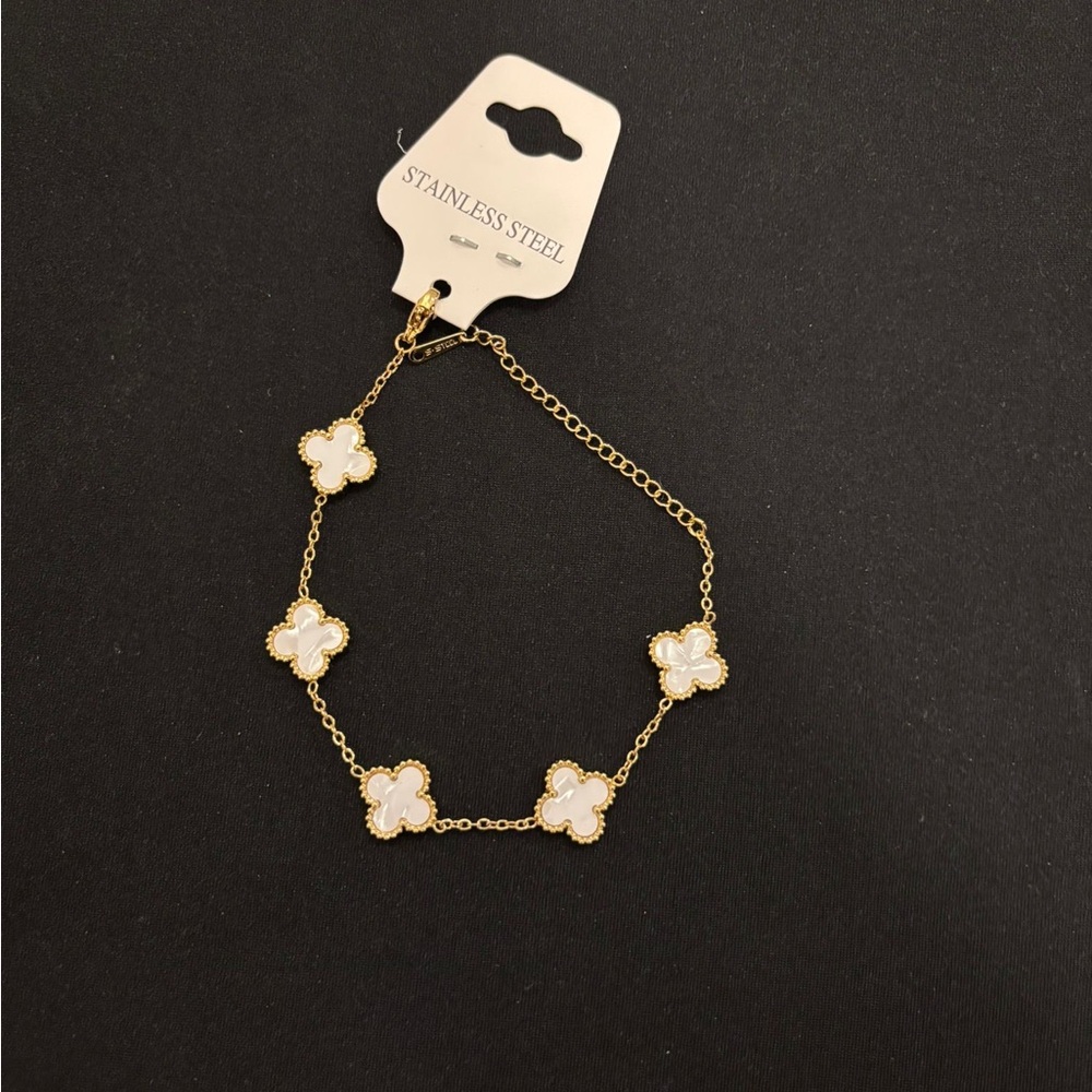 Women’s jewellery( Bracelet, anklets and necklaces) - Picture 4 of 4